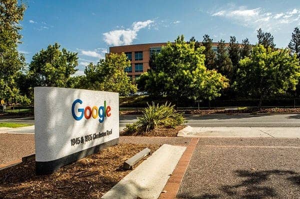 google will delete location history for users who visit abortion clinics 01