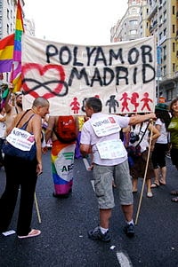 polyamorus 05