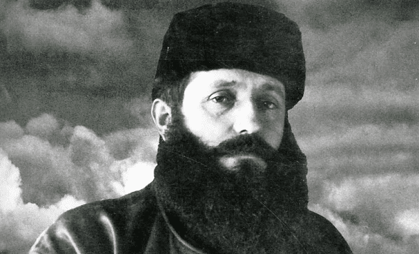 aris velouhiotis 01