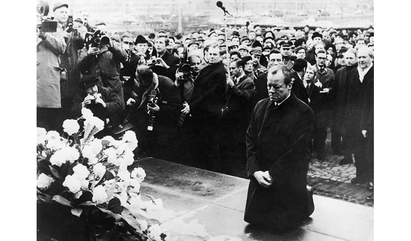 willy brandt warschauer kniefall 1970 02