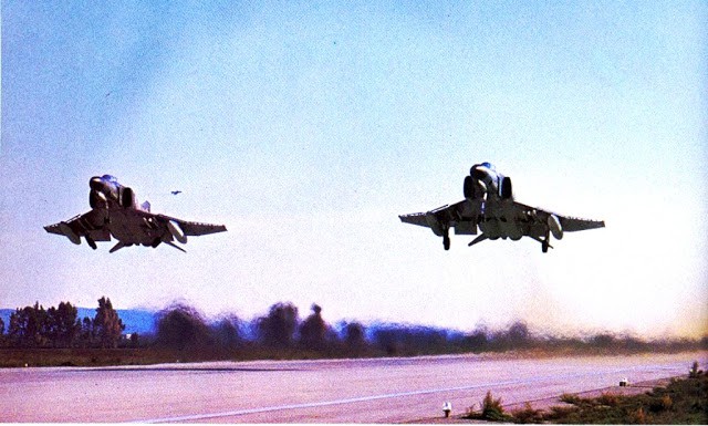 Κρίση 1987: Όταν τα ελληνικά F-4 έκαναν touch & go στο τουρκικό Α/Δ της Σμύρνης 