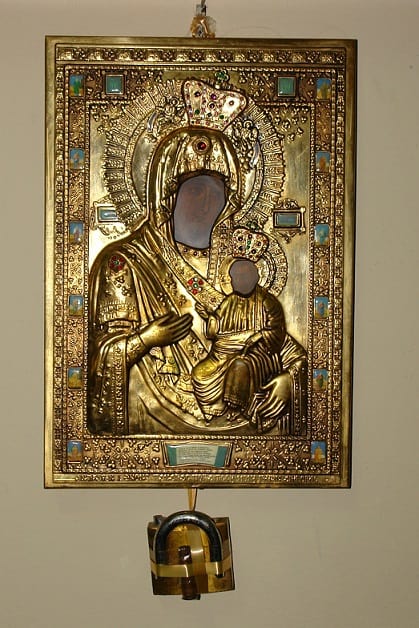 p ignatios 21 Panagia i portaitsissa me to katestrameno louketo