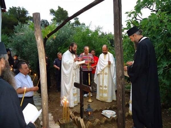 i thesi mou einai sto monastiri 01