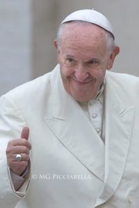 pope ployralismos 02